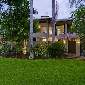  Holiday home Watermark 2 - 3 Bedroom Villa, Private Heated Pool Australia
